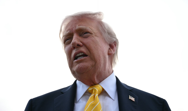 Trump amenaza a Irán con reanudar la “ya legendaria Furia Épica”
