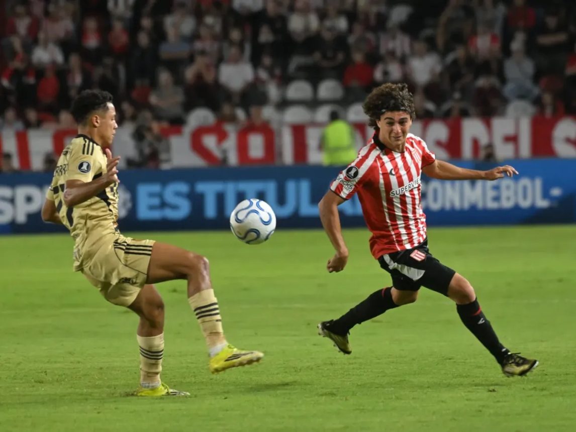 Estudiantes se mide ante Cusco de Perú con la misión de ganar para no complicarse en el grupo