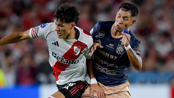 En vivo: Meza adelantó a River pero Carabobo lo empató de penal e igualan 1 a 1