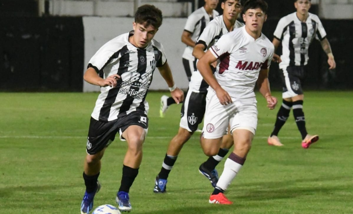 La Reserva de Central Córdoba la pasó mal ante Lanús en el Alfredo Terrera