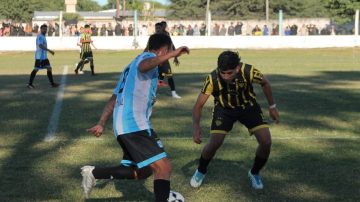 Sportivo e Independiente quedaron a mano en el clásico de Fernández
