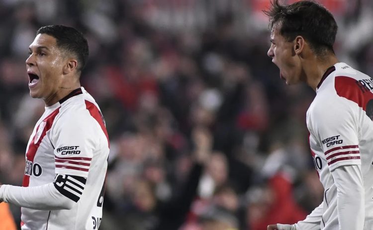 River sufrió más de la cuenta y eliminó a San Lorenzo por penales en una noche infartante