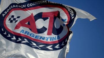 Un micro de la ACTC que volvía de Las Termas protagonizó un accidente grave en la Ruta 9