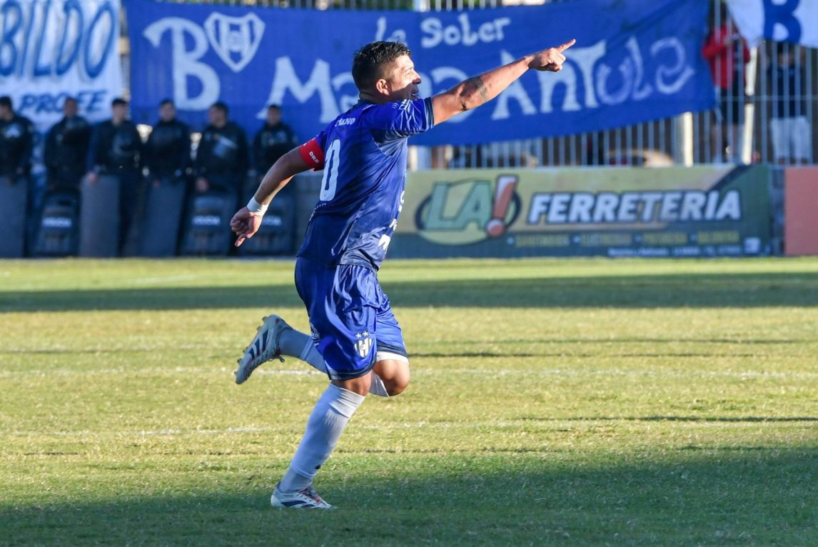 Sarmiento se sacó la mufa y logró su primer triunfo del torneo ante Tucumán Central