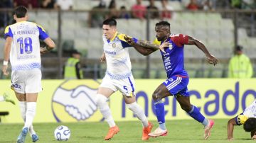 Un golpeado Rosario Central buscará la clasificación ante Universidad Central