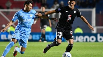 Deportivo Riestra y una visita sin margen de error ante Montevideo City Torque