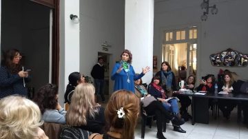 “El trabajo de las amas de casa es invisible”: SACRA impulsa afiliaciones y asistencia social en Santiago