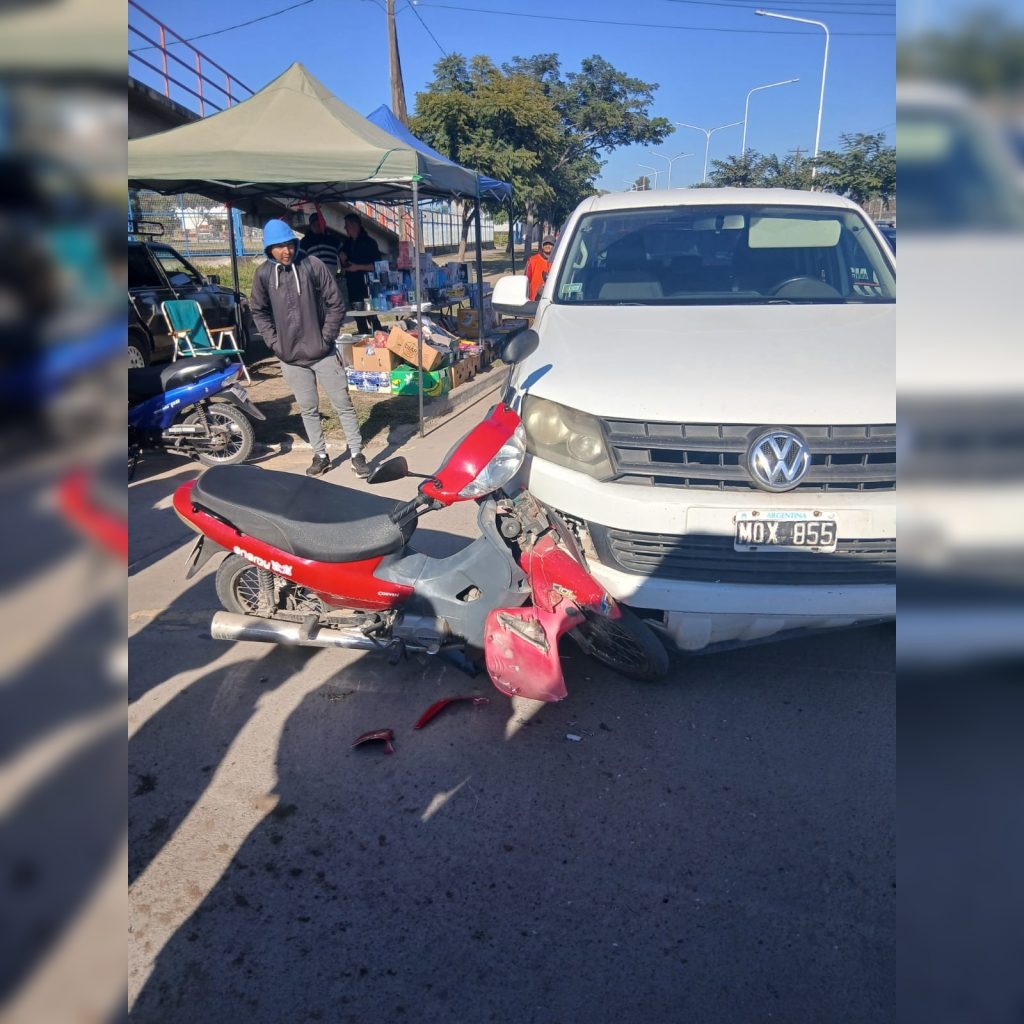 Violento accidente en la Ruta 51 dejó dos personas heridas