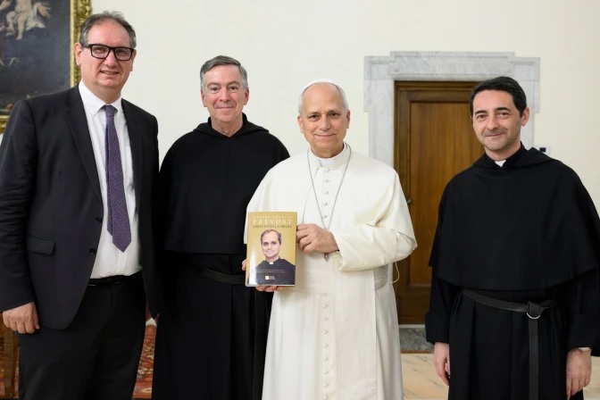 Revelan escritos inéditos de León XIV antes de ser Papa y cuando era parte de la Orden de San Agustín