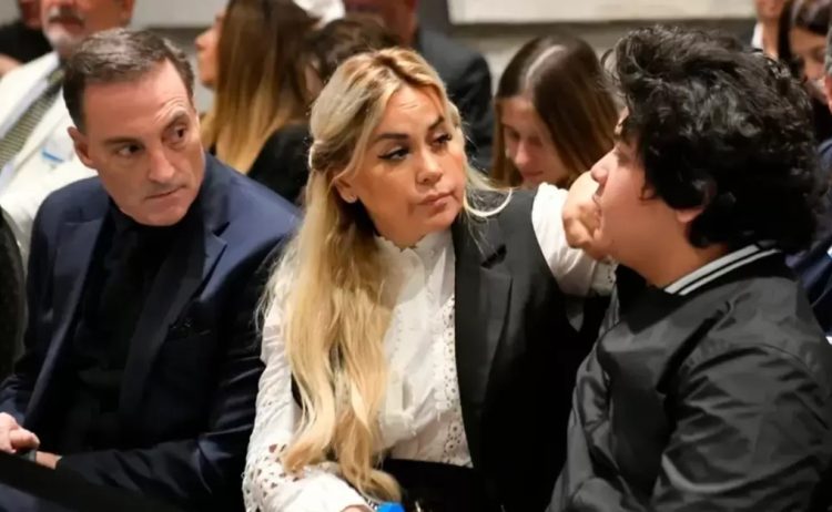 Polémico audio de Verónica Ojeda en el que se escucha a Diego Maradona balbuceando antes de morir