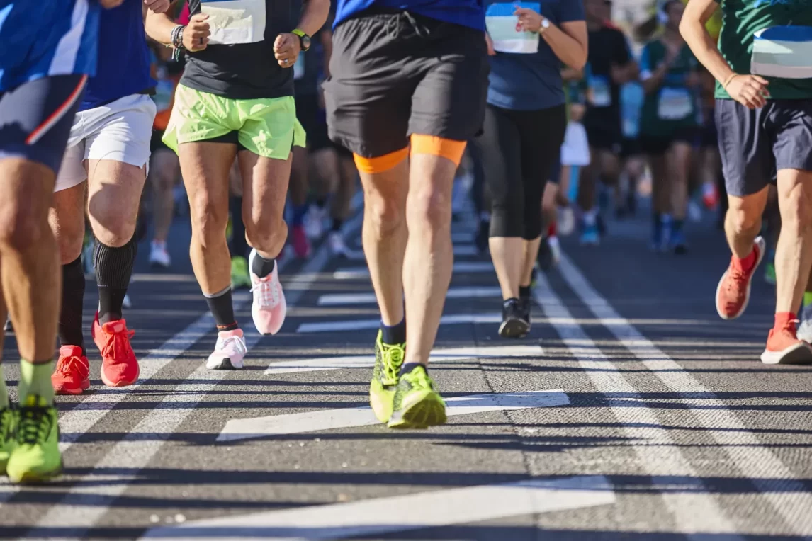 Todo listo para una jornada histórica: llega la primera maratón de 42K a Santiago