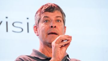 “Conozco más humanos haciendo cosas malas que robots, por el momento”, Mario Pergolini a Info del Estero durante su recorrida por el CCB