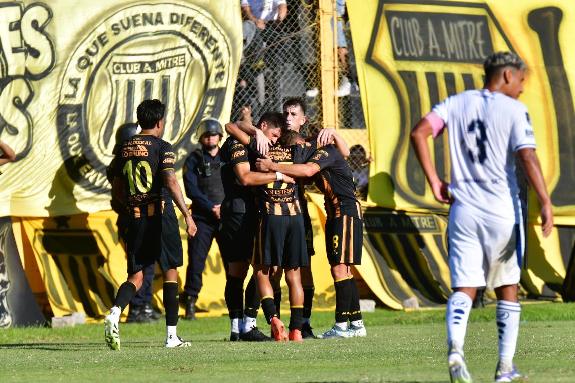 EN VIVO: al término del primer tiempo, Mitre iguala sin goles ante San Telmo