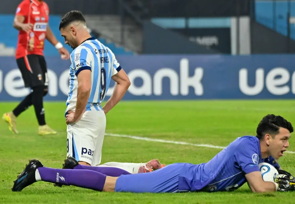Racing empató con Caracas quedó eliminado y se despidió de la Copa Sudamericana
