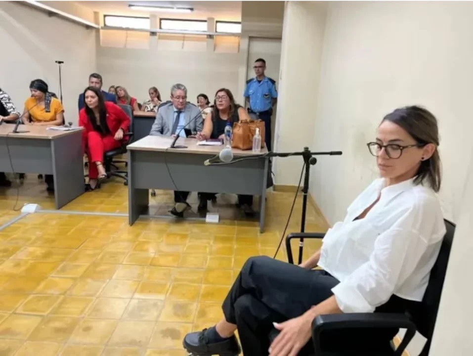 HORROR: condenan a una odontóloga por extrerle 12 muelas a un paciente de 5 añitos