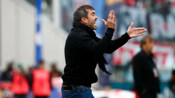 Coudet explotó tras la final: expulsión, insultos y fuerte bronca con el arbitraje