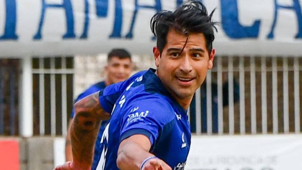 Sarmiento sigue imparable: ganó de visitante y sumó tercer triunfo al hilo