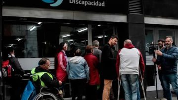 ANDIS: denuncian fuertes sobreprecios en andadores, prótesis y sillas de ruedas