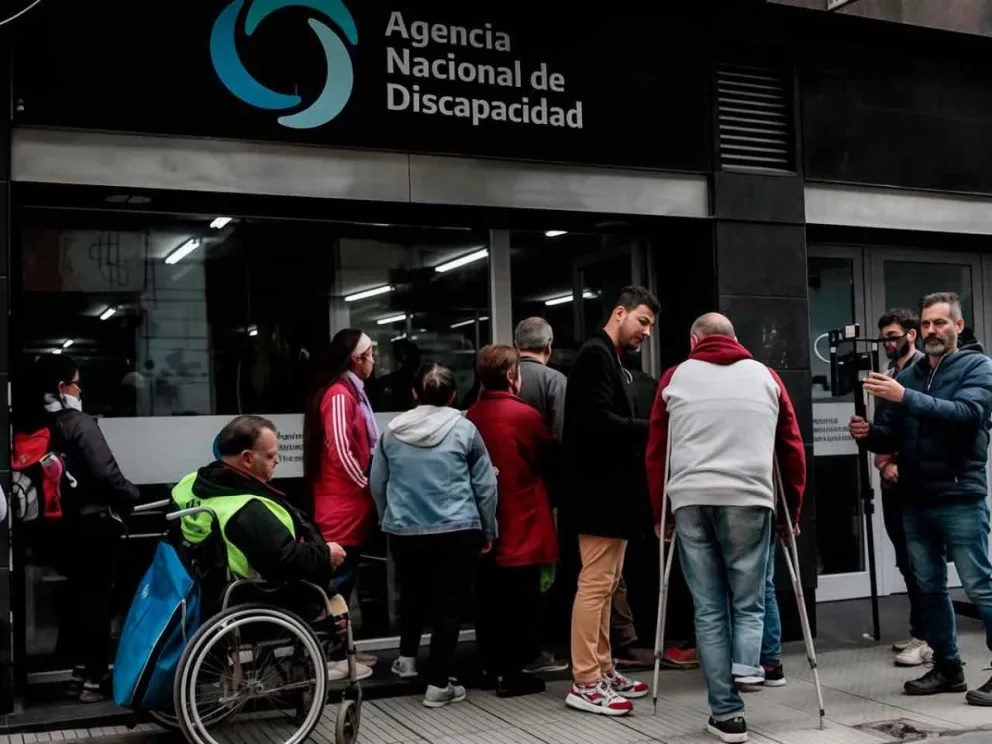 ANDIS: denuncian fuertes sobreprecios en andadores, prótesis y sillas de ruedas