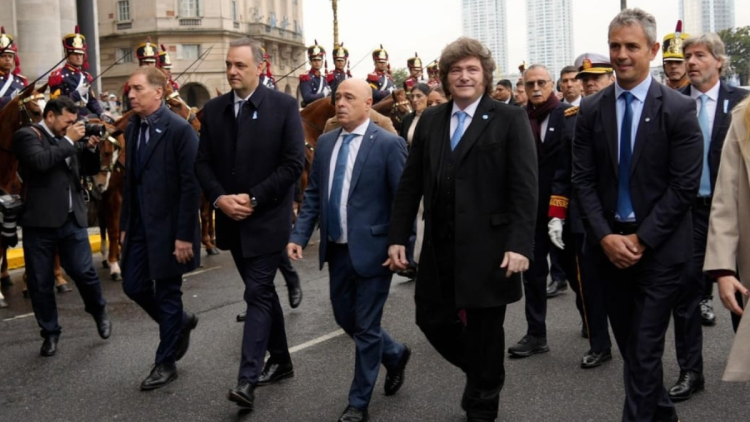 Lo que no viste del Tedeum: tregua de Caputo con los Menem, el operativo contención a Bullrich y el mensaje de Karina Milei