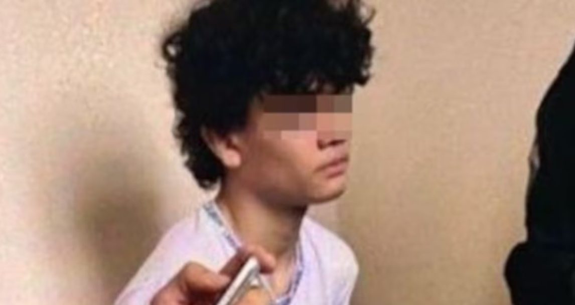 Un alumno de 13 años abrió fuego en una escuela y mató a dos empleadas delante de sus compañeros