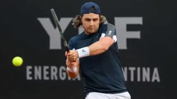 Trungelliti dio el golpe en Roland Garros y va por Khachanov en segunda ronda