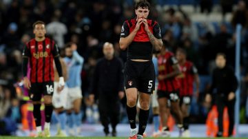 Senesi se despidió del Bournemouth y su futuro estaría en Tottenham