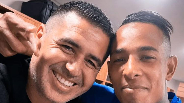 Román negocia la vuelta de Sebastián Villa al Xeneize