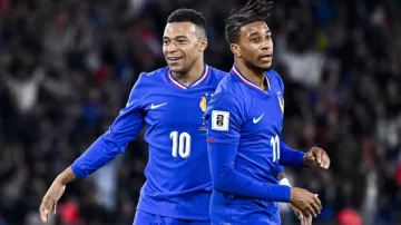 Las escapadas de Mbappé y Olise encendieron la interna de la selección francesa