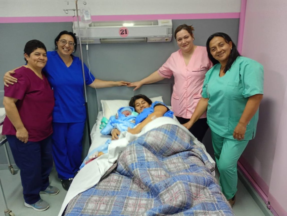 Nació un “súper bebé” de casi 5 kilos por parto normal en el Hospital Zonal de Frías