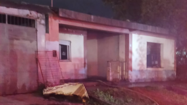 Una mujer con problemas de salud mental incendió su casa en la Las Termas