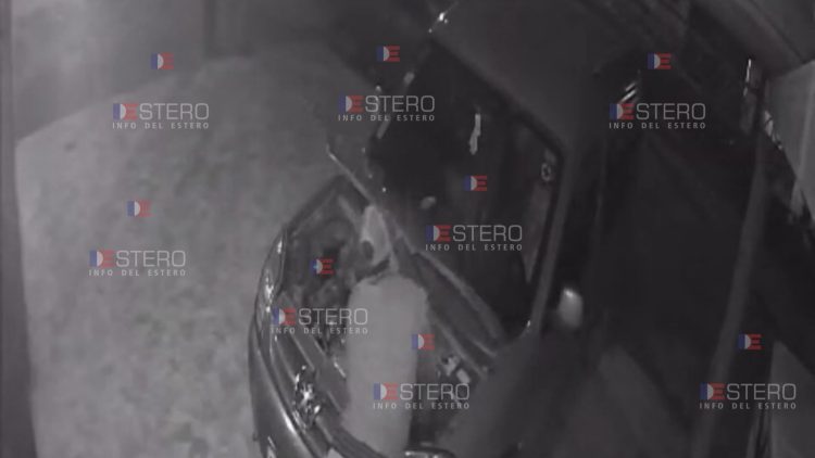 Raid de robos en el barrio Mercantil de La Banda: delincuente se llevó la batería de un vehículo