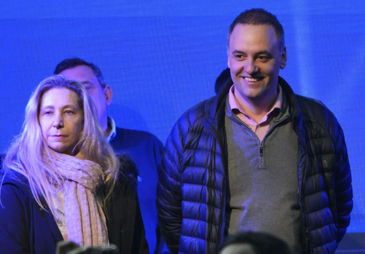 Los pendrives pusieron en jaque a Adorni y Karina Milei ya le estaría buscando reemplazo