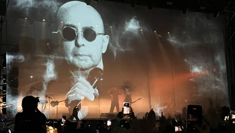 Wos emocionó a todos con el homenaje al Indio Solari en “Quemarás”