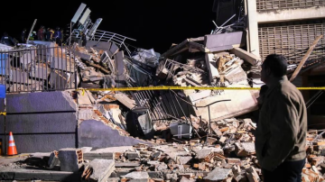 Ya son 164 los muertos y 971 los heridos tras los dos terremotos en Venezuela