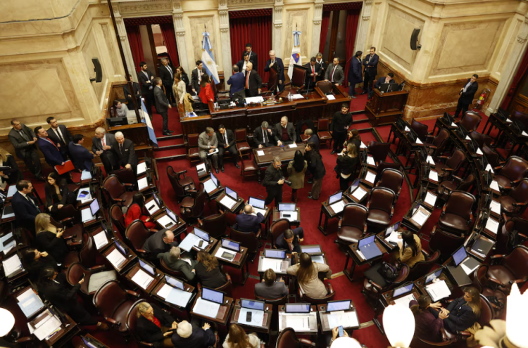 Zafó el Jefe de Gabinete: por una estrategia de LLA se cayó la sesión para pedirle explicaciones por sus gastos