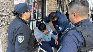 La Banda: tomó de más, causó disturbios en un kiosco y cuando llegó la policía se descompensó