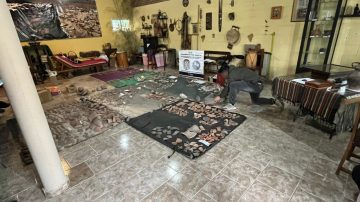Córdoba: secuestran más de 1.000 piezas arqueológicas y documentos históricos en un allanamiento