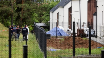 Horror en Polonia: detuvieron a una médica tras el hallazgo de 34 fetos enterrados en el jardín de su casa