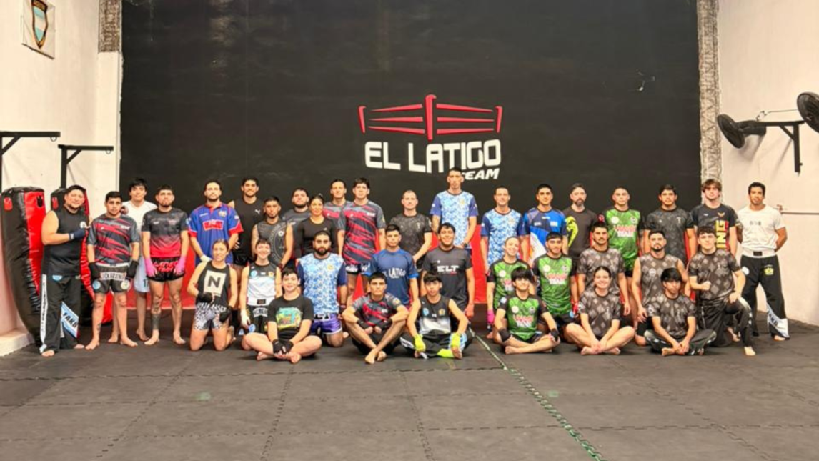 Entrenamiento de la preselección argentina de kickboxing reunió a atletas de todo el país en La Banda