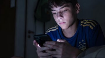 Advierten sobre el aumento de apuestas online de adolescentes durante la Copa del Mundo