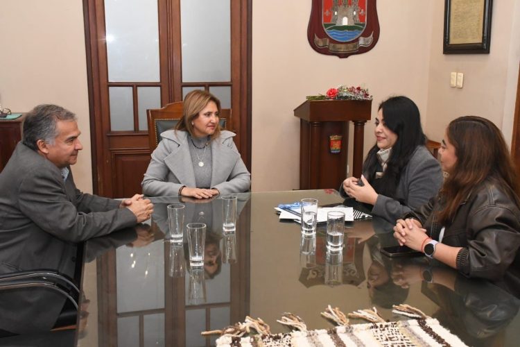 La intendente Fuentes se reunió con emprendedoras de “Amor de Mate” que participarán de un concurso nacional