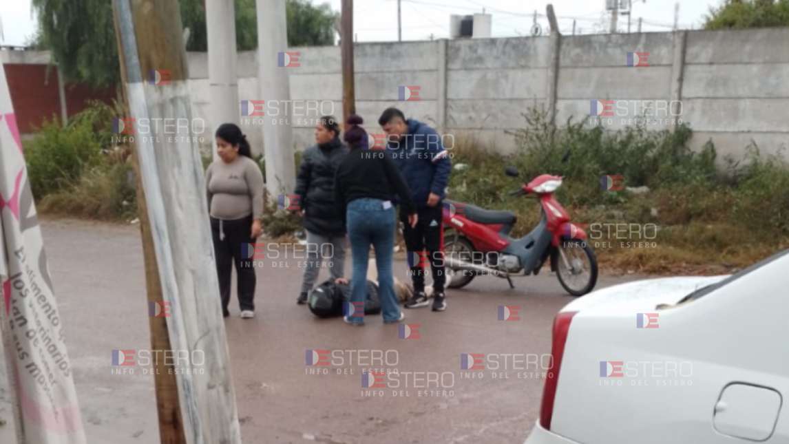 Un motociclista resultó herido tras un fuerte choque en el barrio 25 de Mayo