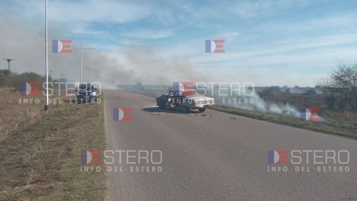 La quema de pastizales a la vera de la ruta 208 provocó un fuerte accidente entre un auto y una camioneta