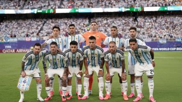 Argentina va por la cima: qué necesita para clasificar como líder del Grupo J