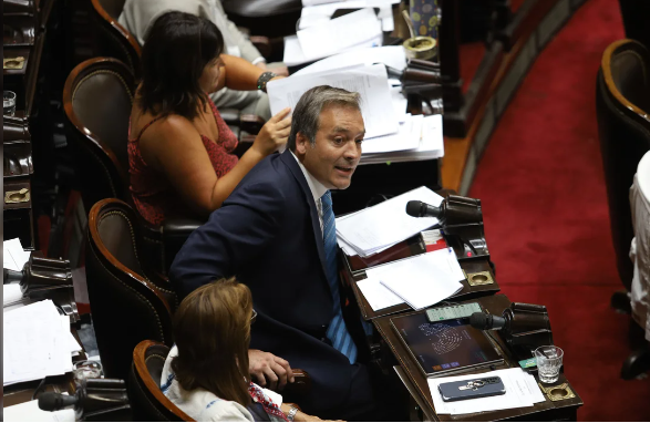 “Papanatas” y “Chucky mal diagnosticado”: el fuerte discurso de Martín Soria contra Milei