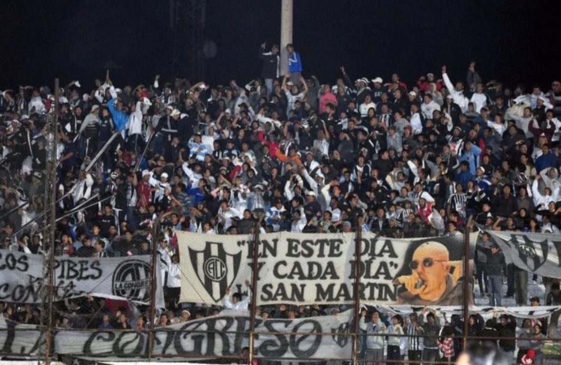 Del escenario al tablón: por qué el Indio Solari se volvió parte del fútbol argentino
