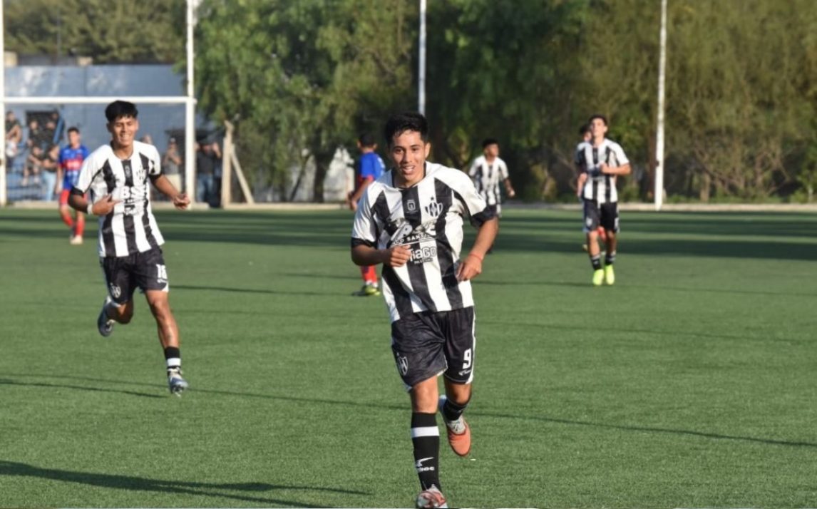 Central Córdoba festejó ante Güemes y alcanzó la punta