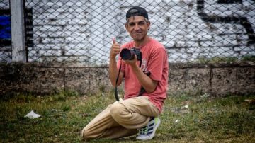 Le robaron su cámara a un fotógrafo deportivo santiagueño y pide ayuda para recuperarla