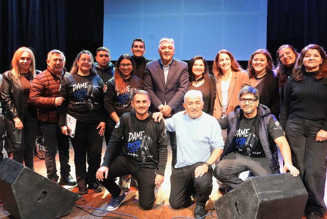 Nediani entregó los premios del “Dame Pista” y anunció la segunda edición del certamen de canto